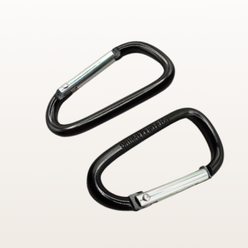 Karabińczyki aluminiowe reklamowe z zapadką 55 mm czarne – widok z góry