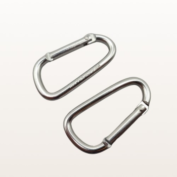 Karabińczyki aluminiowe reklamowe z zapadką 55 mm srebrne – widok z góry