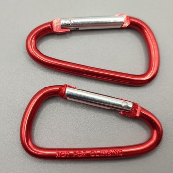 Karabińczyk aluminiowy reklamowy z zapadką 48 mm czerwony – widok z przodu