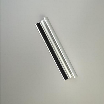 Listwa plakatowa z aluminium zatrzaskowa do prezentacji plakatów lub banerów - widok z boku