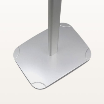 Stojak informacyjny A4 OWZ, zbliżenie na nóżkę i podstawę, widok z kąta